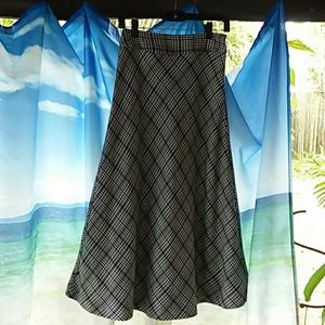 East 5th B+W plaid +houndstooth long skirt